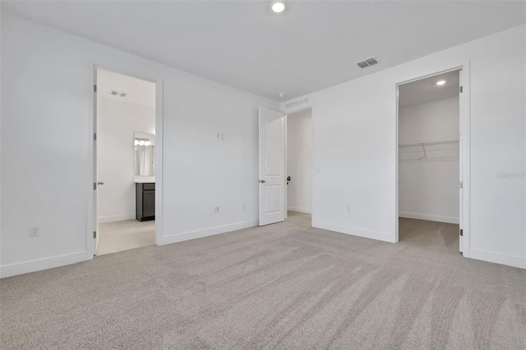 Active With Contract: $359,990 (3 beds, 2 baths, 1744 Square Feet)