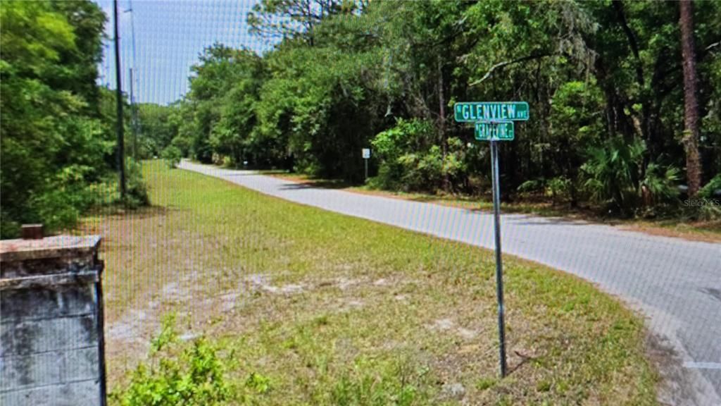 На продажу: $12,900 (0.24 acres)