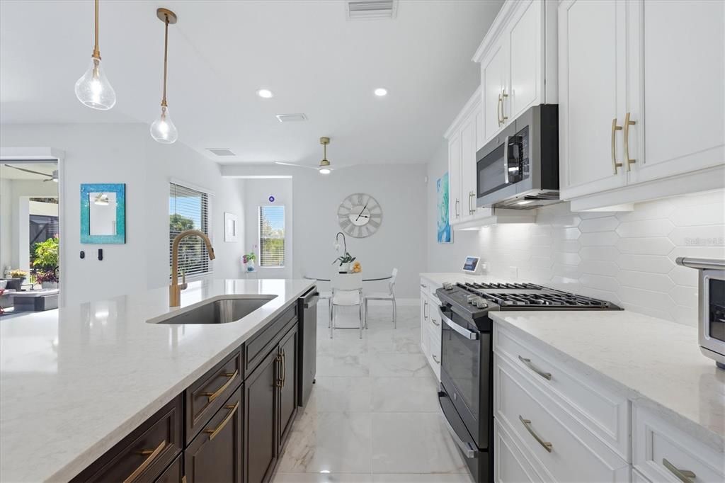 Active With Contract: $699,900 (4 beds, 3 baths, 3009 Square Feet)
