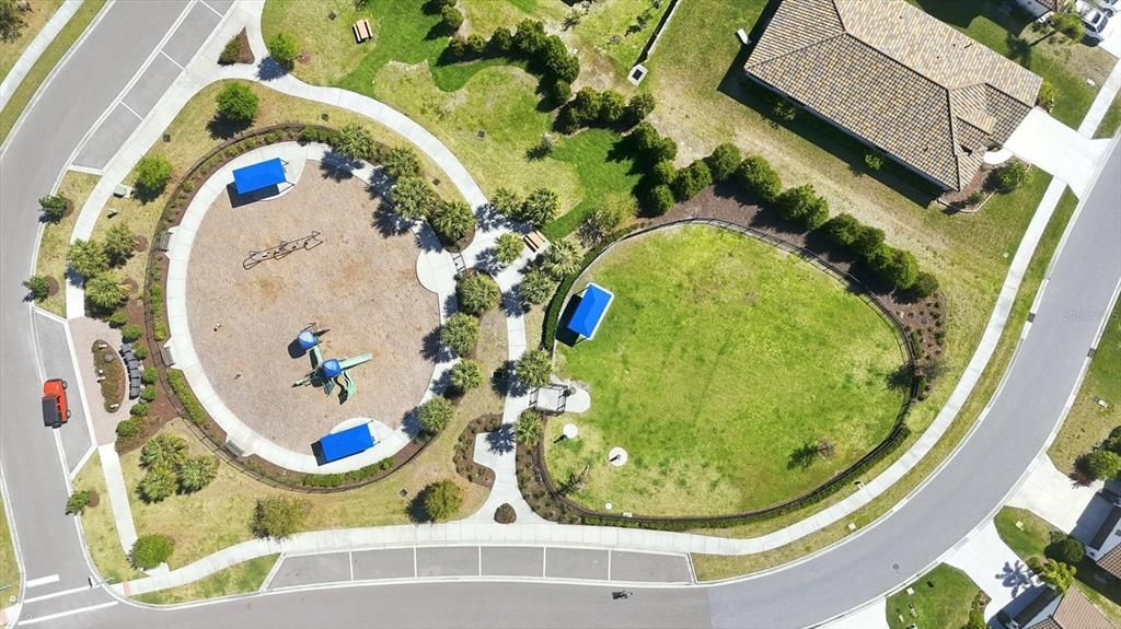 Active With Contract: $699,900 (4 beds, 3 baths, 3009 Square Feet)