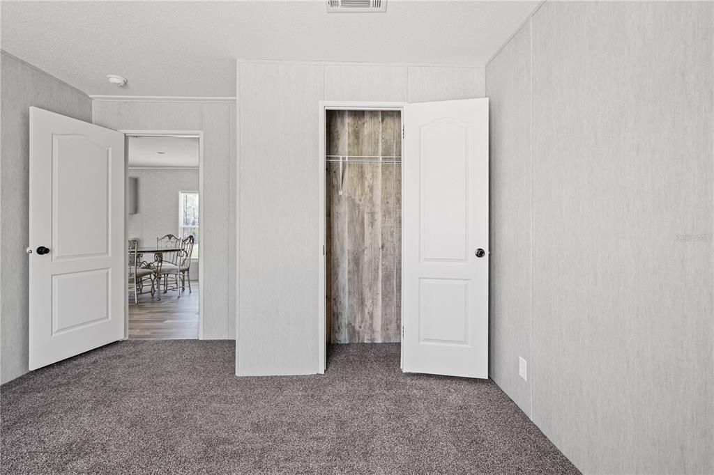 For Sale: $225,000 (4 beds, 2 baths, 1620 Square Feet)