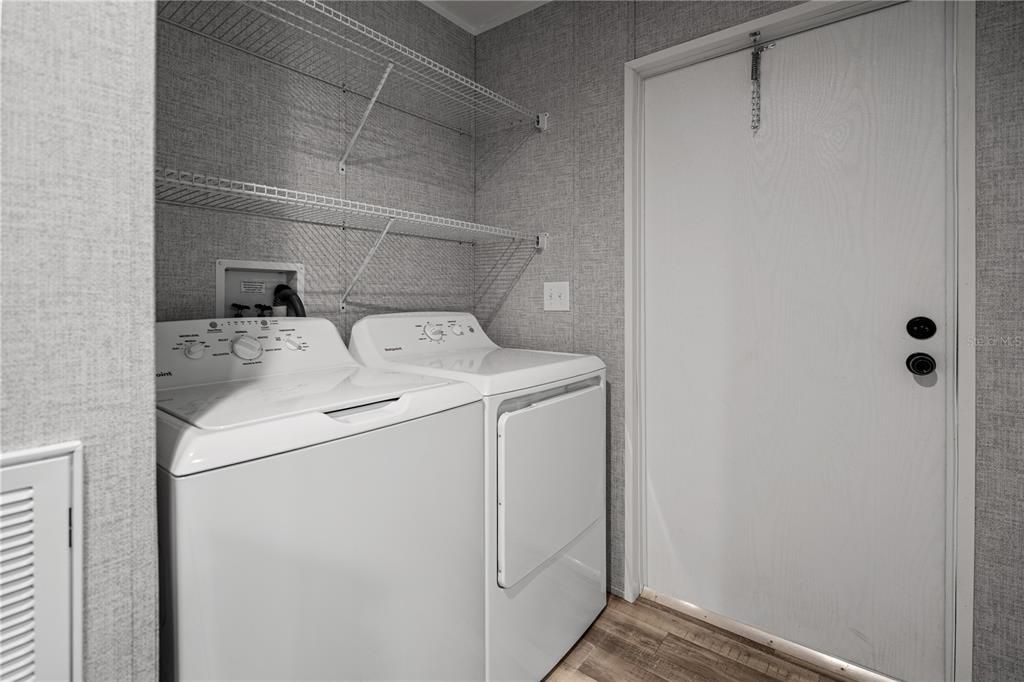 For Sale: $225,000 (4 beds, 2 baths, 1620 Square Feet)