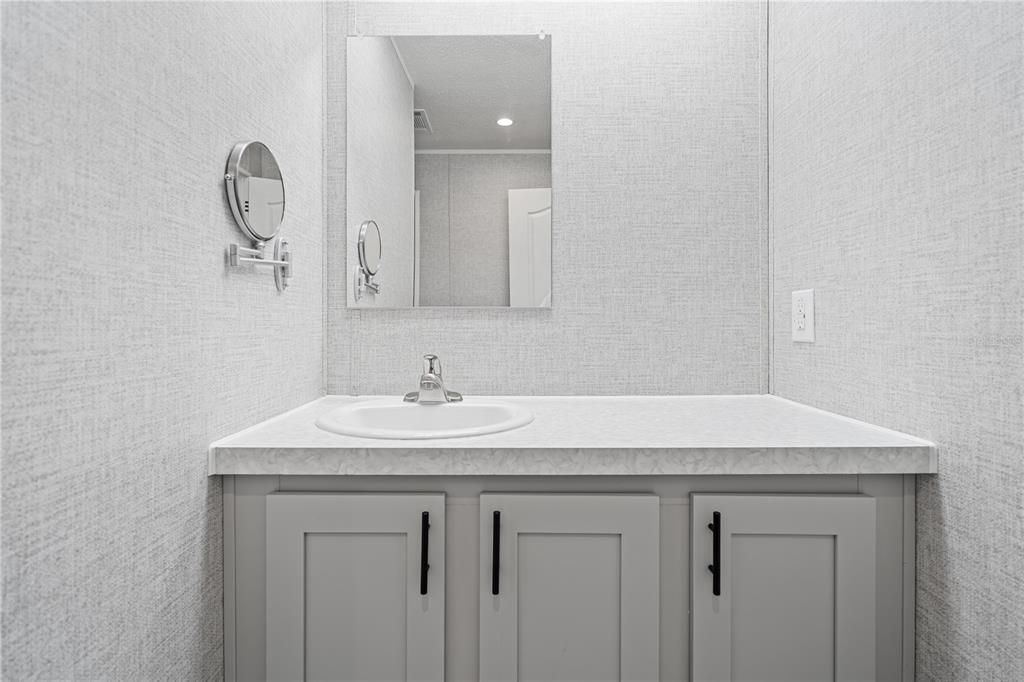 For Sale: $225,000 (4 beds, 2 baths, 1620 Square Feet)