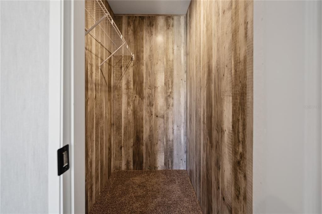 For Sale: $225,000 (4 beds, 2 baths, 1620 Square Feet)