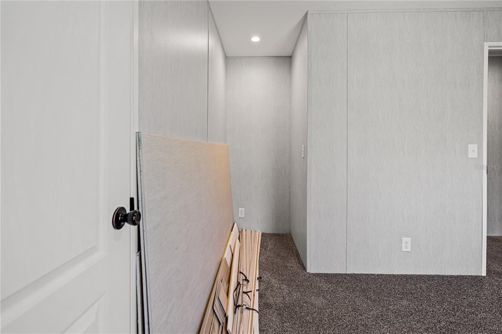 For Sale: $225,000 (4 beds, 2 baths, 1620 Square Feet)