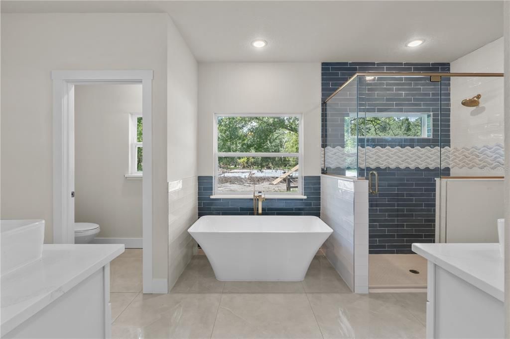 На продажу: $541,559 (4 спален, 2 ванн, 2331 Квадратных фут)