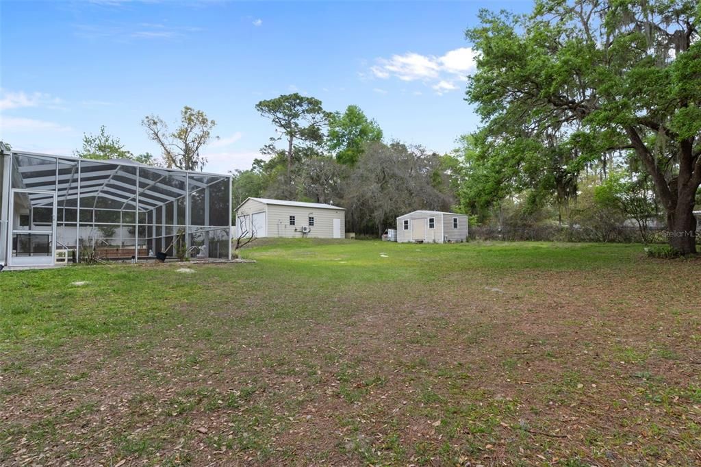Activo con contrato: $585,000 (5 camas, 2 baños, 2425 Pies cuadrados)