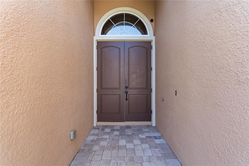 For Sale: $454,500 (4 beds, 2 baths, 2015 Square Feet)