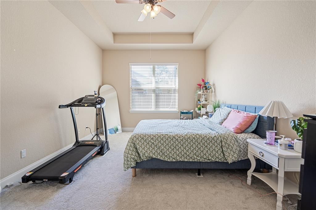 For Sale: $454,500 (4 beds, 2 baths, 2015 Square Feet)