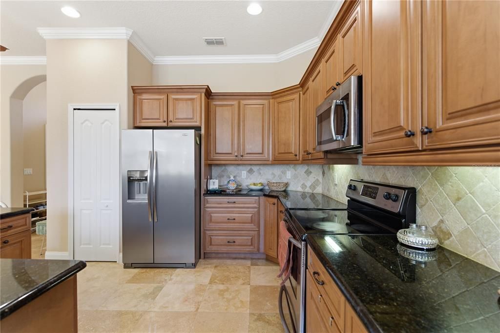 For Sale: $454,500 (4 beds, 2 baths, 2015 Square Feet)