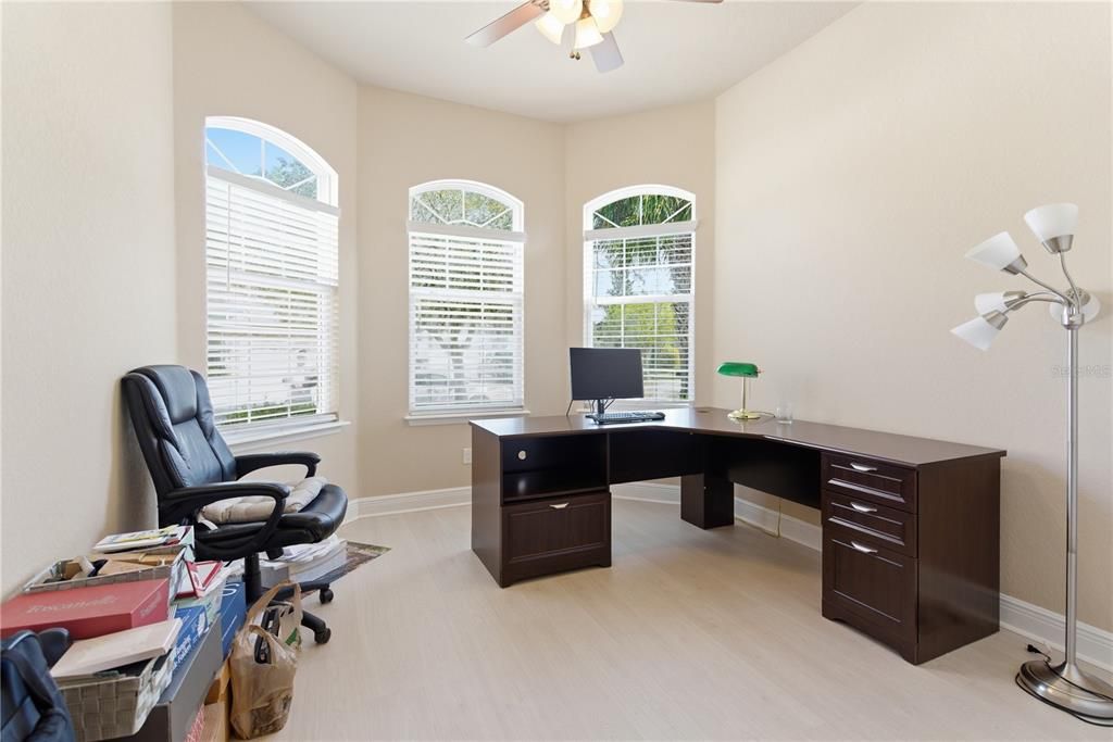 For Sale: $454,500 (4 beds, 2 baths, 2015 Square Feet)