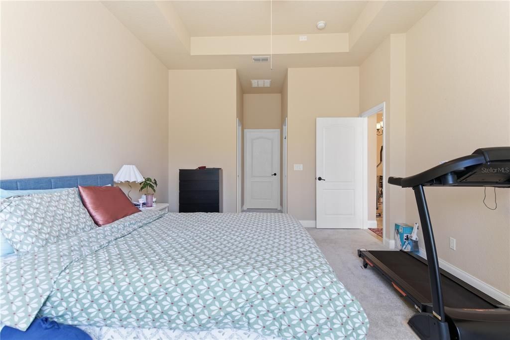 For Sale: $454,500 (4 beds, 2 baths, 2015 Square Feet)