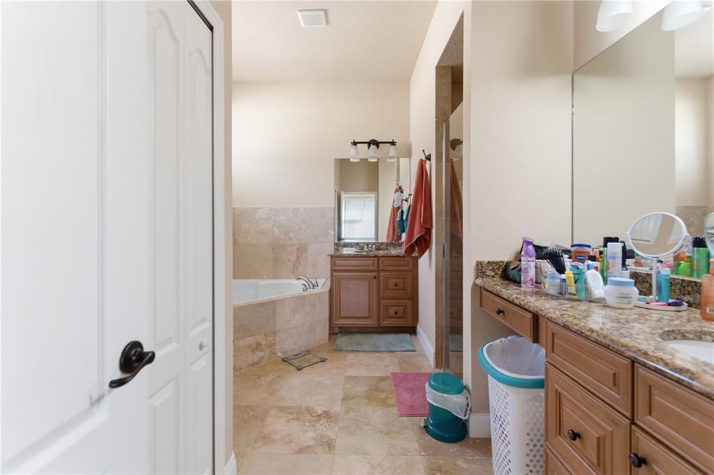 For Sale: $454,500 (4 beds, 2 baths, 2015 Square Feet)