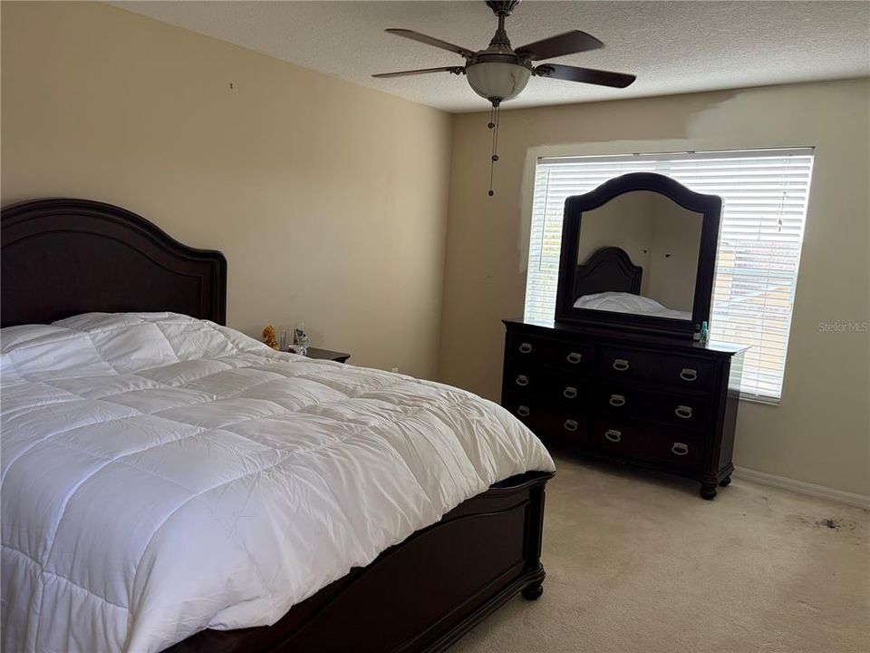 For Sale: $200,000 (3 beds, 2 baths, 1455 Square Feet)
