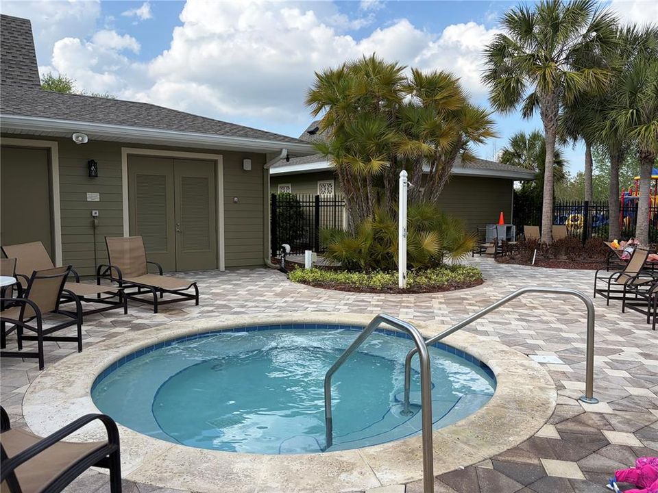 For Sale: $200,000 (3 beds, 2 baths, 1455 Square Feet)