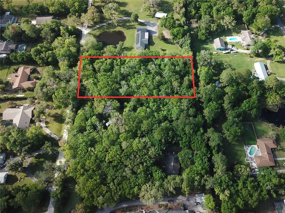 На продажу: $1,650,000 (11.62 acres)