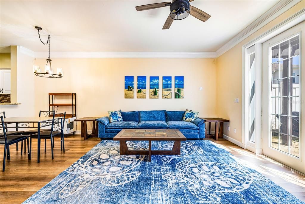 En Venta: $240,000 (2 camas, 2 baños, 1447 Pies cuadrados)