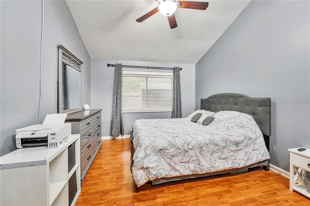 For Sale: $290,000 (3 beds, 2 baths, 1590 Square Feet)