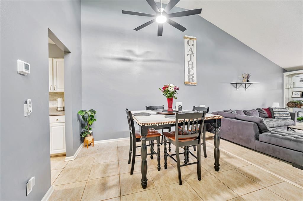 For Sale: $290,000 (3 beds, 2 baths, 1590 Square Feet)