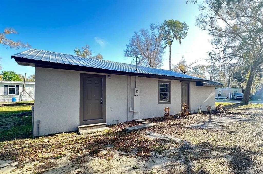 For Sale: $325,000 (7 beds, 0 baths, 2473 Square Feet)