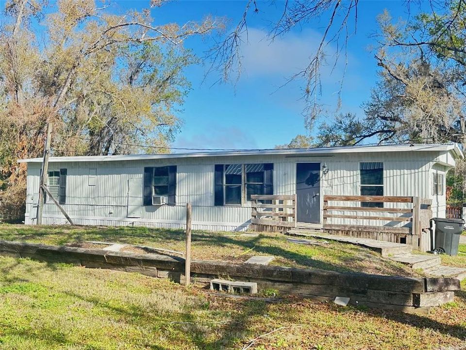 For Sale: $325,000 (7 beds, 0 baths, 2473 Square Feet)