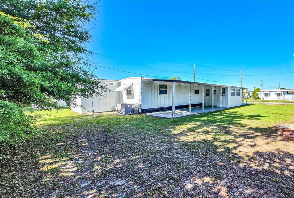 For Sale: $110,000 (2 beds, 1 baths, 848 Square Feet)