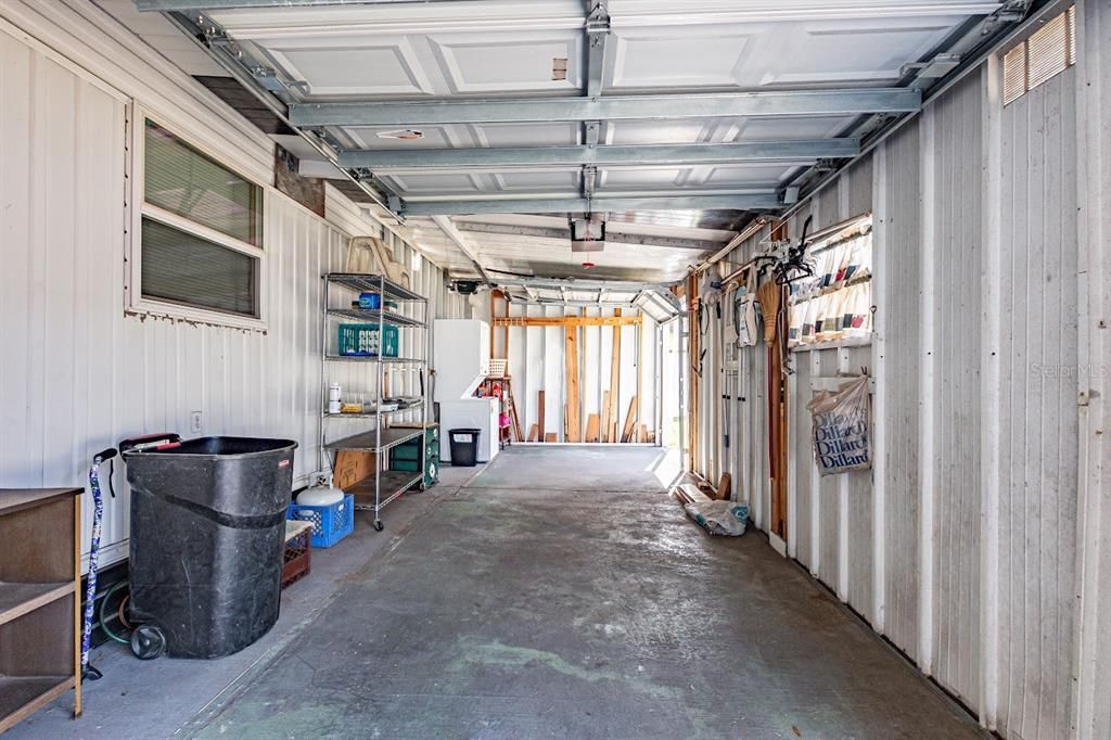 For Sale: $110,000 (2 beds, 1 baths, 848 Square Feet)