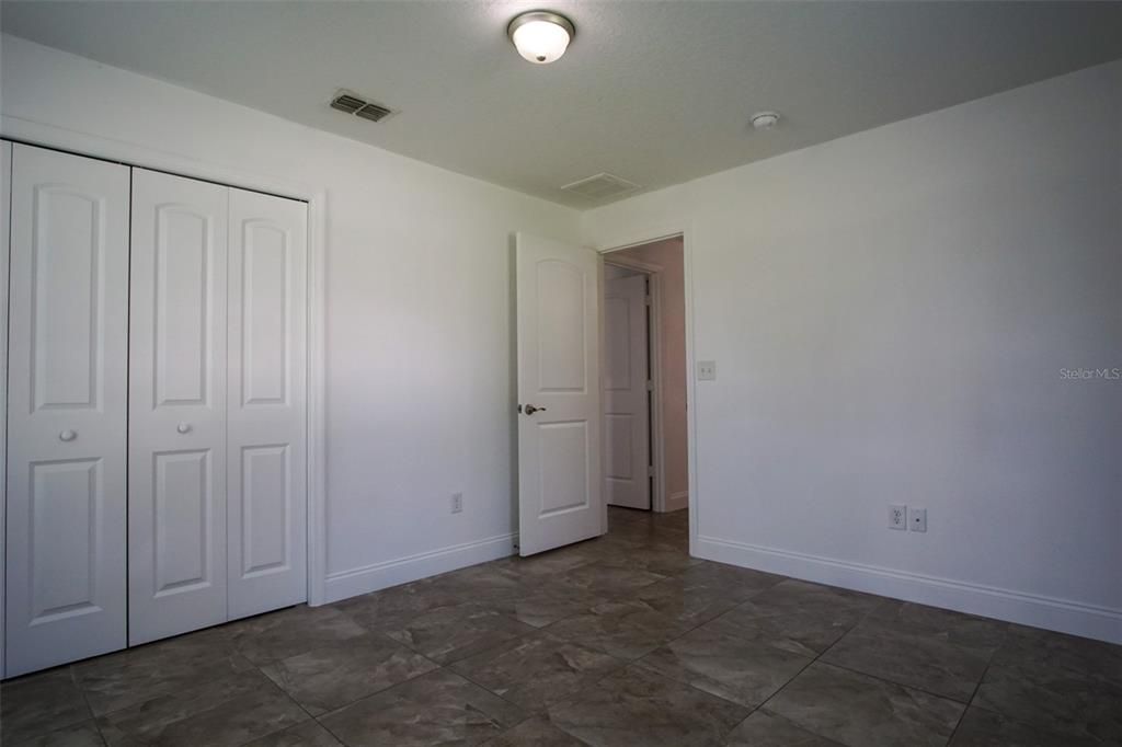 Active With Contract: $1,500 (2 beds, 2 baths, 962 Square Feet)