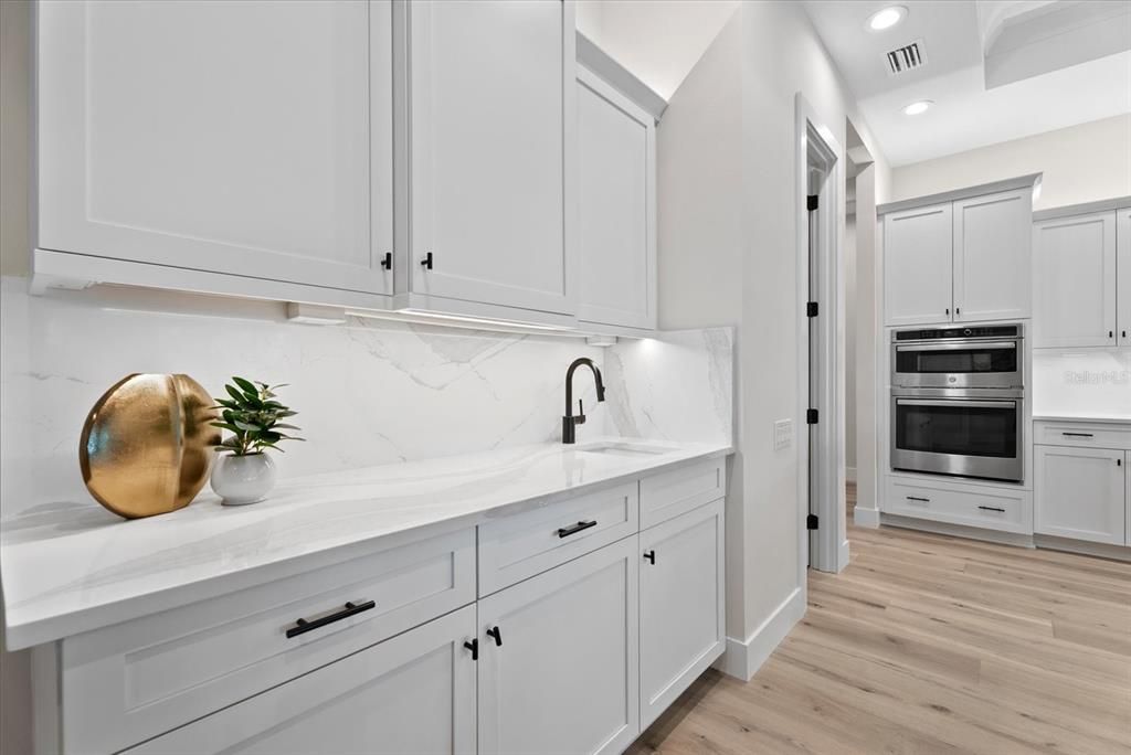 For Sale: $1,575,000 (4 beds, 3 baths, 2940 Square Feet)