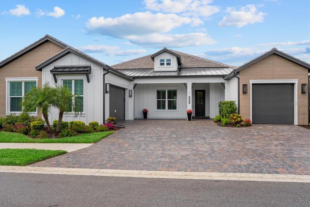 For Sale: $1,575,000 (4 beds, 3 baths, 2940 Square Feet)