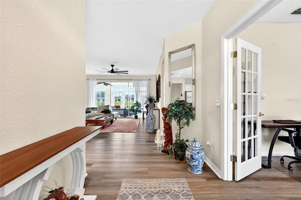 For Sale: $379,000 (2 beds, 2 baths, 1870 Square Feet)