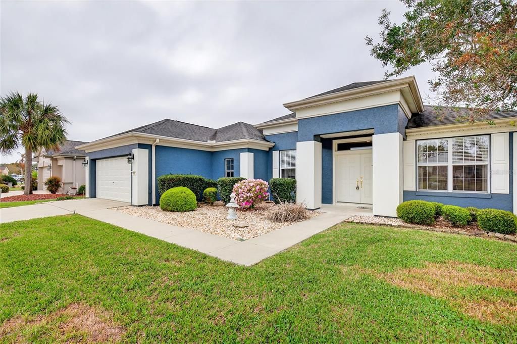 For Sale: $379,000 (2 beds, 2 baths, 1870 Square Feet)