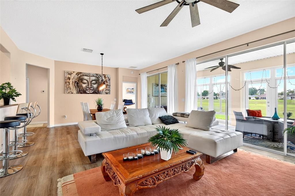 For Sale: $379,000 (2 beds, 2 baths, 1870 Square Feet)