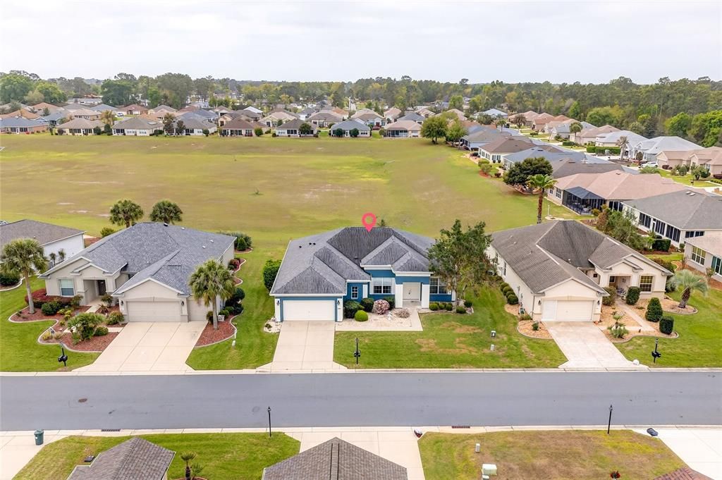 For Sale: $379,000 (2 beds, 2 baths, 1870 Square Feet)