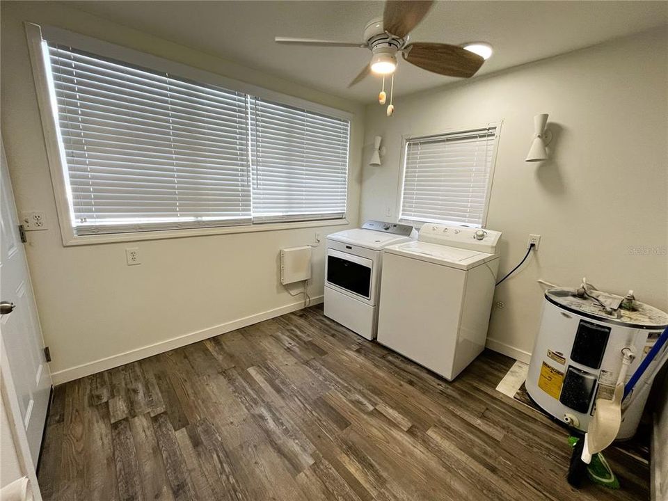 Activo con contrato: $149,000 (2 camas, 2 baños, 906 Pies cuadrados)