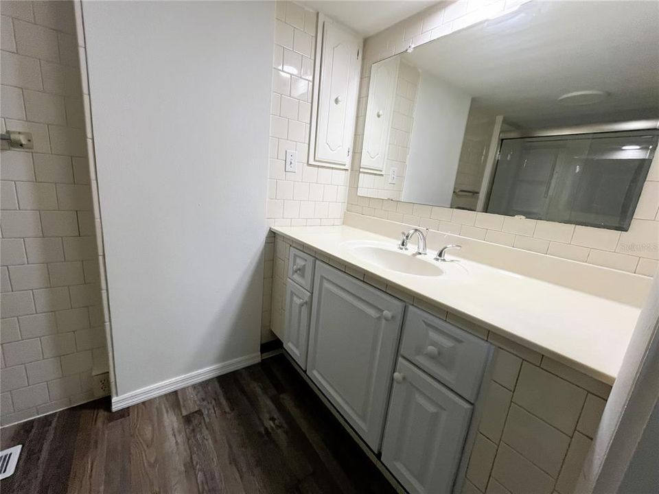 Activo con contrato: $149,000 (2 camas, 2 baños, 906 Pies cuadrados)