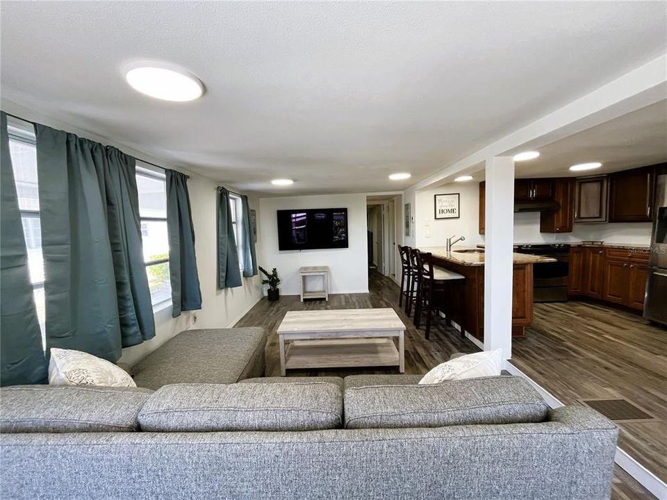 Activo con contrato: $149,000 (2 camas, 2 baños, 906 Pies cuadrados)