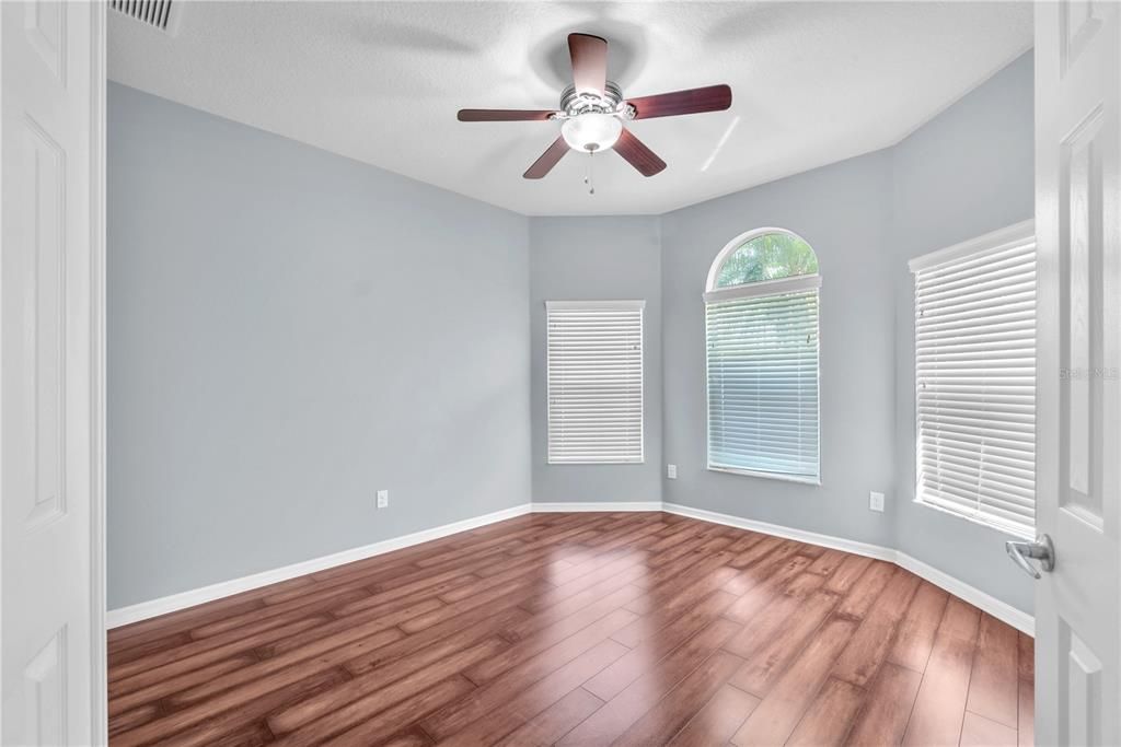 На продажу: $579,900 (4 спален, 3 ванн, 2505 Квадратных фут)