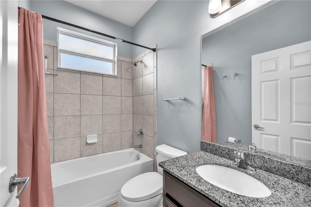 На продажу: $579,900 (4 спален, 3 ванн, 2505 Квадратных фут)