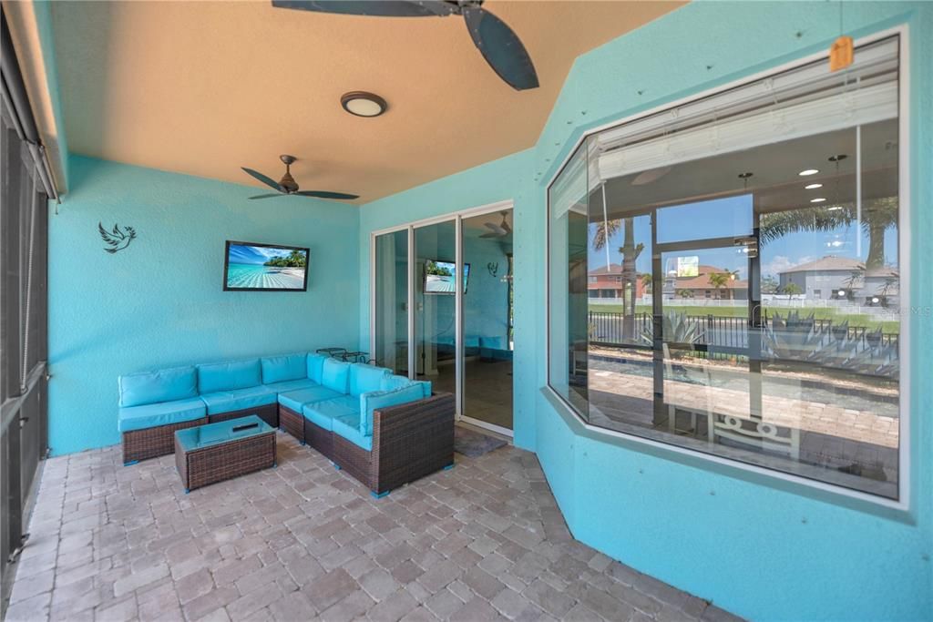 На продажу: $579,900 (4 спален, 3 ванн, 2505 Квадратных фут)