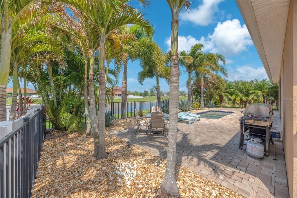 На продажу: $579,900 (4 спален, 3 ванн, 2505 Квадратных фут)