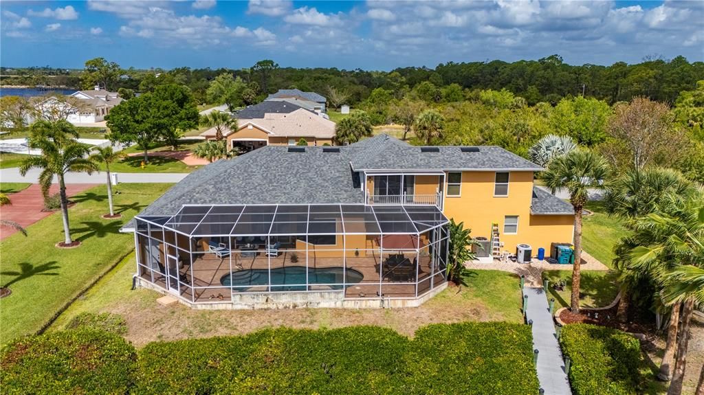 En Venta: $899,000 (3 camas, 3 baños, 2751 Pies cuadrados)