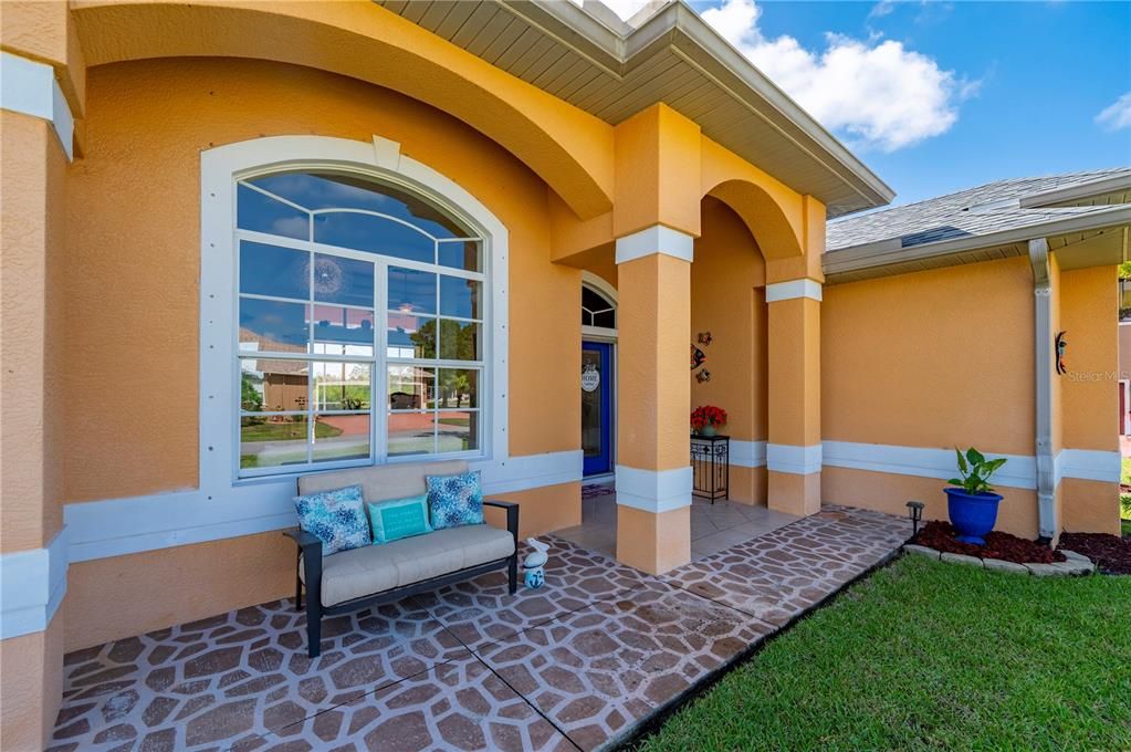 En Venta: $899,000 (3 camas, 3 baños, 2751 Pies cuadrados)