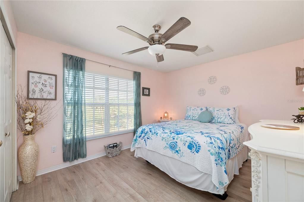 En Venta: $899,000 (3 camas, 3 baños, 2751 Pies cuadrados)