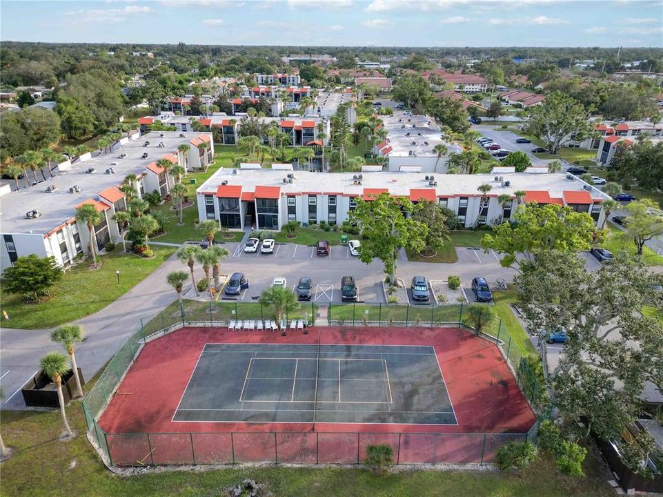 На продажу: $213,000 (2 спален, 2 ванн, 876 Квадратных фут)