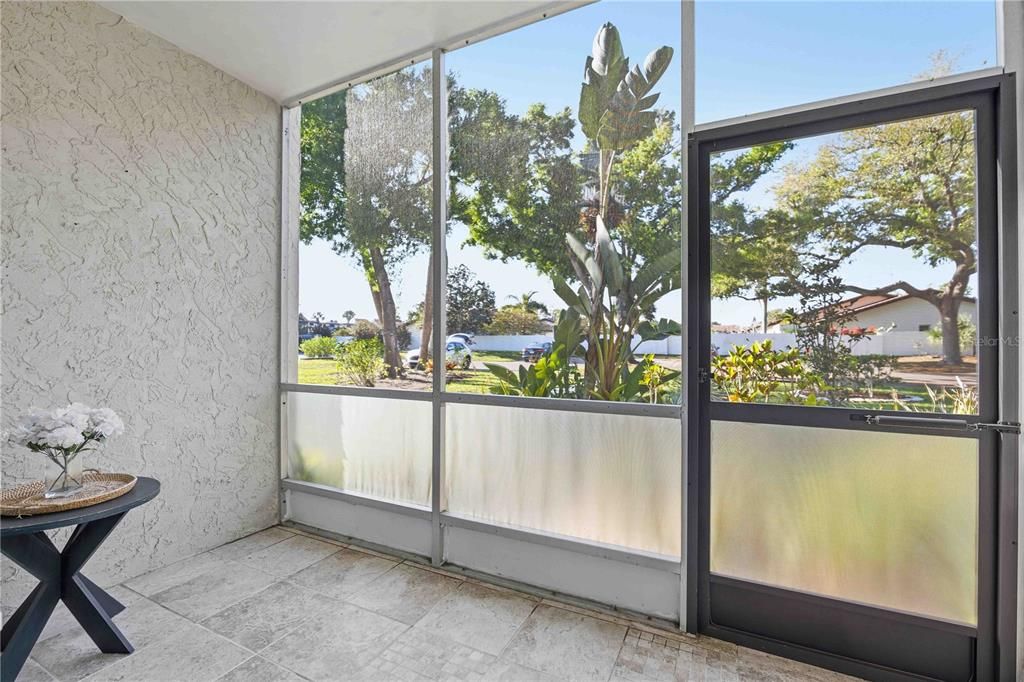 На продажу: $213,000 (2 спален, 2 ванн, 876 Квадратных фут)