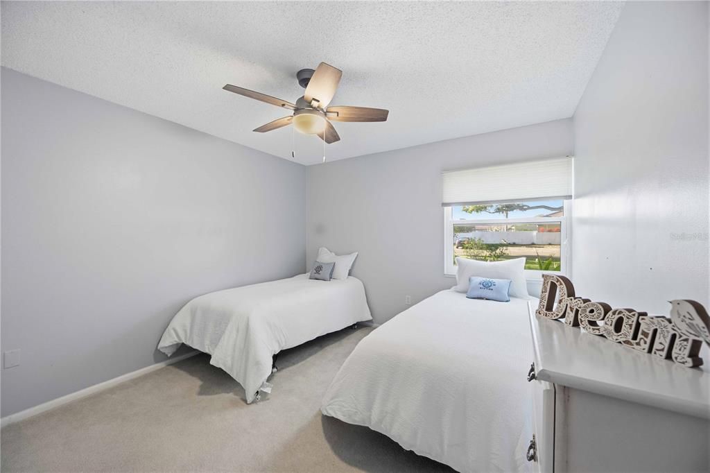 На продажу: $213,000 (2 спален, 2 ванн, 876 Квадратных фут)