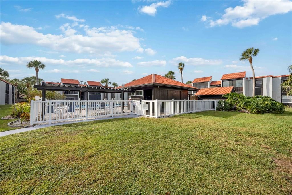 На продажу: $213,000 (2 спален, 2 ванн, 876 Квадратных фут)