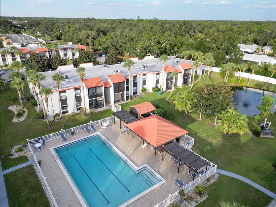 На продажу: $213,000 (2 спален, 2 ванн, 876 Квадратных фут)