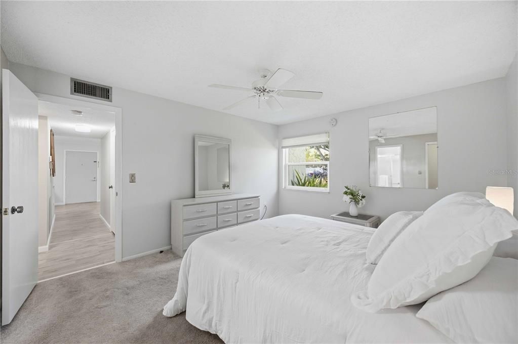 На продажу: $213,000 (2 спален, 2 ванн, 876 Квадратных фут)